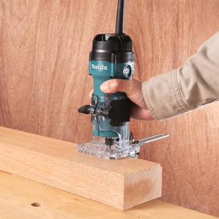 Masina de frezat Makita 3711